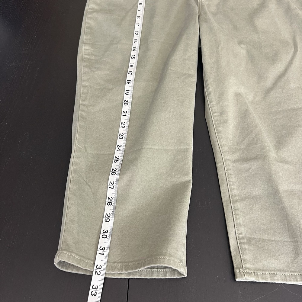 Chicos Girlfriend Slim Leg Capri Crop Pants Size 3 Perfect Stretch Green NEW - Picture 10 of 12